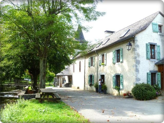 Gites Communaux A Lourdios Экстерьер фото